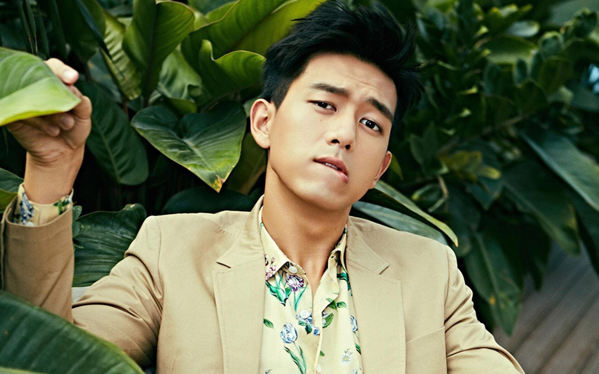 B体育APP下载网址-运动员训练现场：揭秘他们的日常习惯，运动员日常训练视频