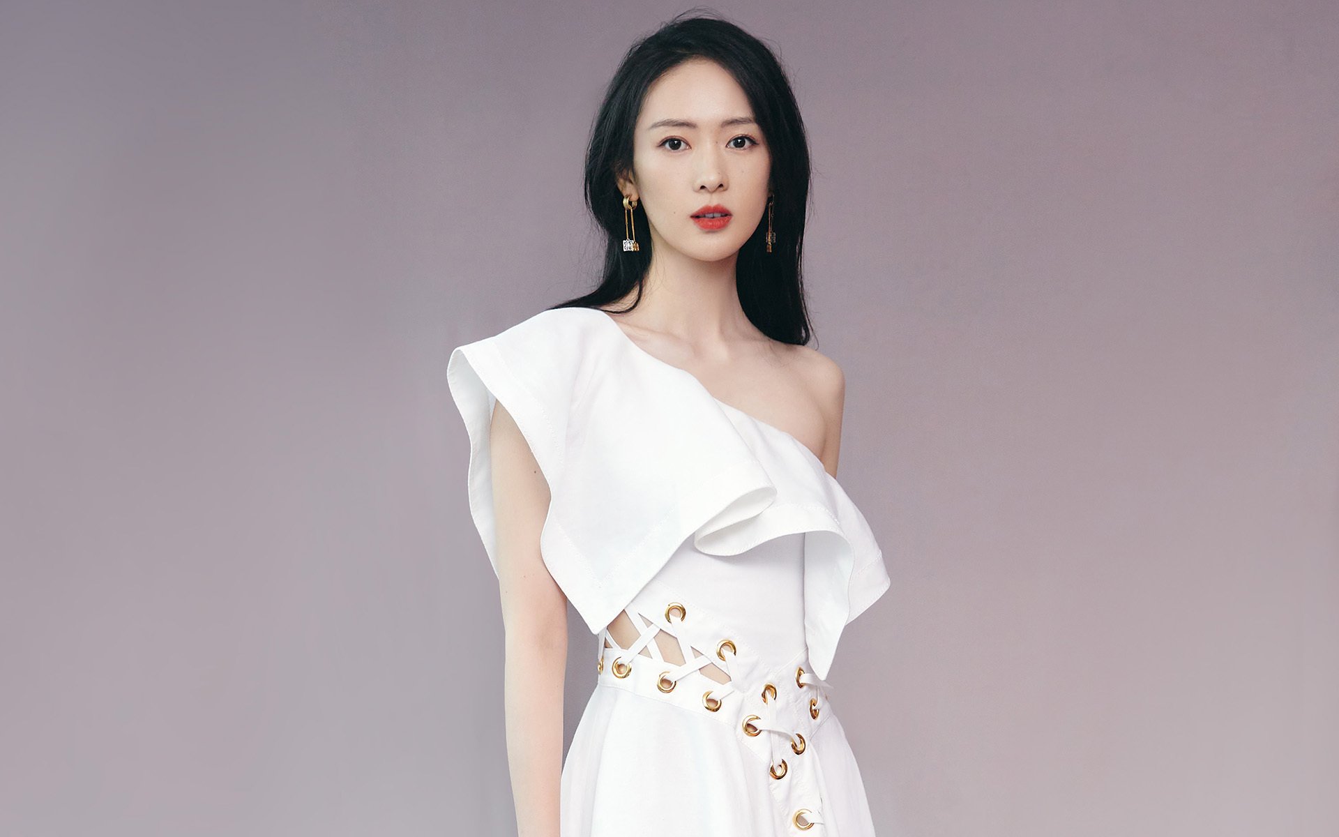 巴塞罗那强化阵容冲击冠军，2021赛季巴塞罗那阵容