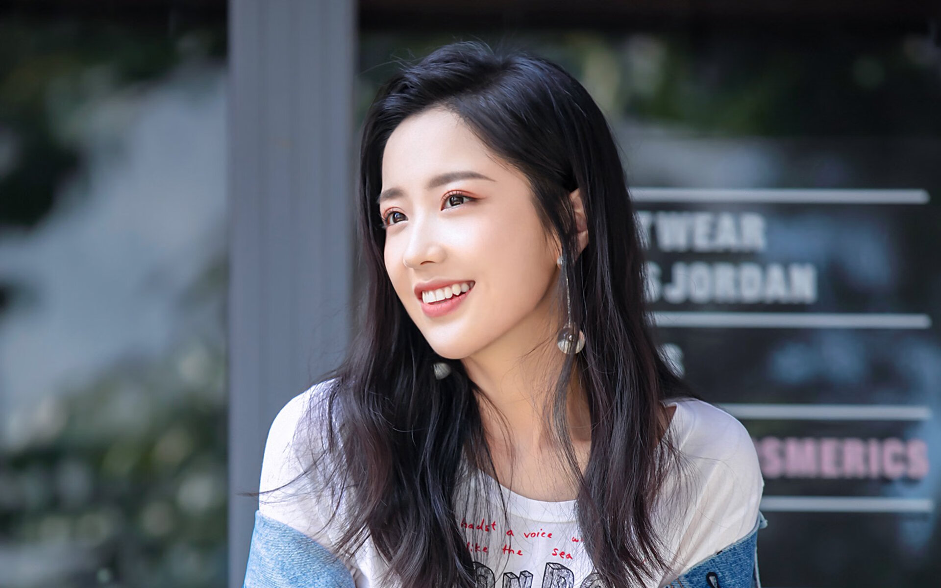 巴塞罗那新援闪耀表现,球队前景一片大好,巴塞罗那新赛季引援