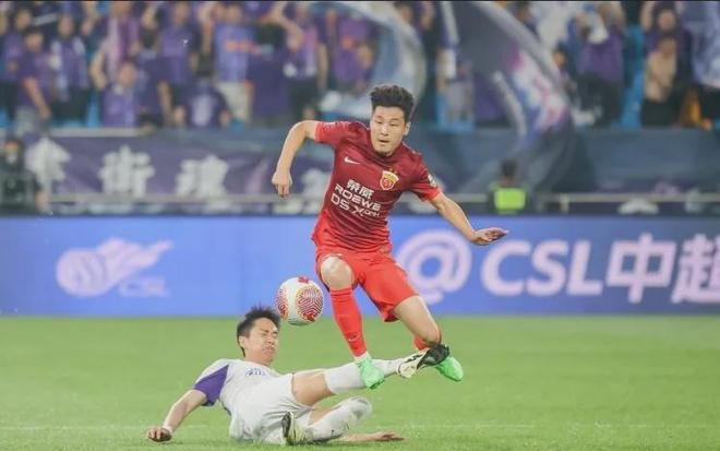 b体育娱乐-关于B体育APP:武磊“重返西甲”成“饮水机守护神”，球迷：还是回来吧，中超需要你！的信息